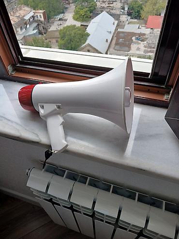 edifier ses sistemi: Megal Megafon – əl tipli səs gücləndirici - Korpus: ağ plastik — 1