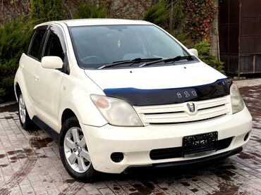 tayota 570: Toyota ist: 2004 г., 1.3 л, Автомат, Бензин, Хетчбек