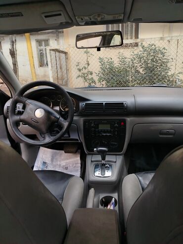 Volkswagen: Volkswagen Passat: 1.8 l | 2004 il Sedan — 7