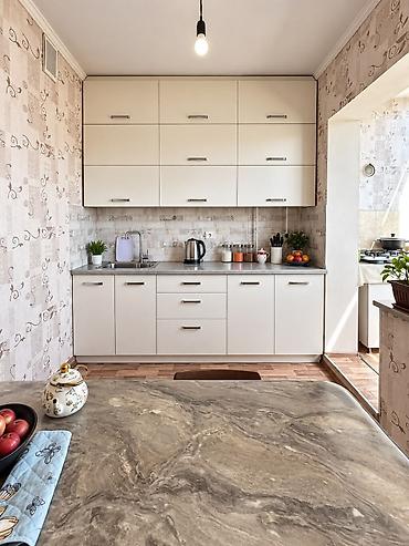 106: 2 комнаты, 54 м², Учкун мкр 106 серия, 9 этаж, Старый ремонт — 9
