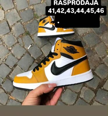 Women's Sneakers and athletic shoes: 2900 din
sdo — 6