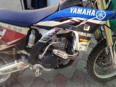 мотоцикл ктм кросс: Кроссовый мотоцикл Yamaha (серия эндуро/мотокросс). 450 кубов