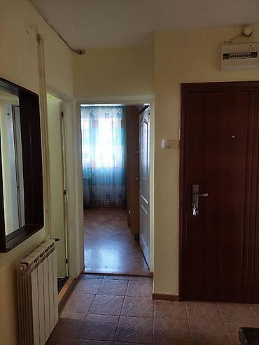 Dugoročni najam stanova: IZDAJEM STAN 90km2 NA STAROM CERAKU (ZARKOVO) Dva nivoa, prvi 50km2 — 14