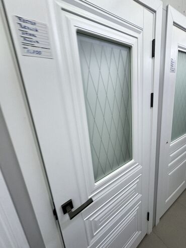 меж комнаты двери: Doors with glass