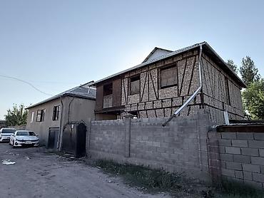 4: 🏡 Продаются 2 дома на одном участке в ж/м Ак-Босого! 📐 Участок 5 соток — 1