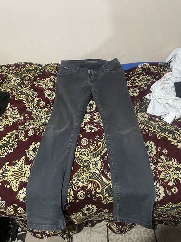 мужские джинсы с завышенной талией: Джинсы XS (EU 34), цвет - Серый