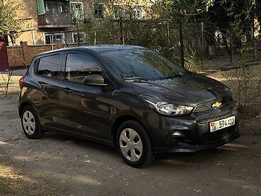 цена кадиллак эскалейд: Chevrolet Spark: 2017 г., 1 л, Автомат, Бензин, Хэтчбэк — 2