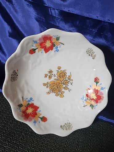 Stare vaze i dekor: Porcelanska nova,vintaz bombonijera. Porcelanska bombonijera,sve na — 9