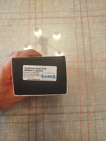 Upaljači i prateća oprema: Neka elektronska cigara.Ima unutar neka tecnost al ko zna od kad je — 11