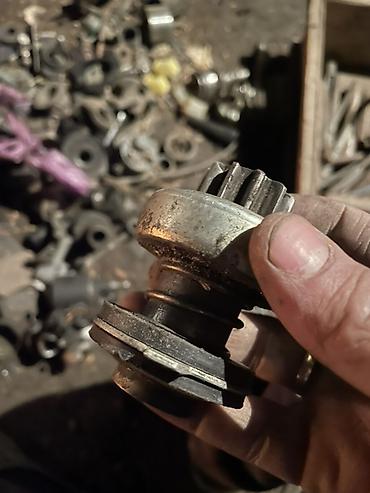 Бензонасосы: Бензонасос Б/у, Оригинал — 52