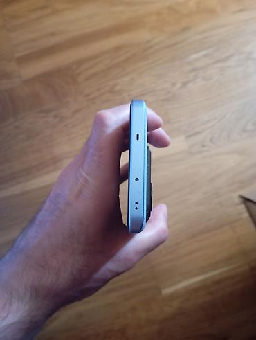 Redmi: Redmi 256 GB, Barmaq izi — 3