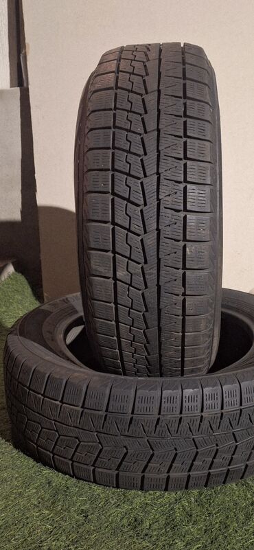 шины для гиганта: Шиналар 215 / 60 / R 17, Кыш, Колдонулган, Жуп, Жеңил унаалар, Жапония, Yokohama