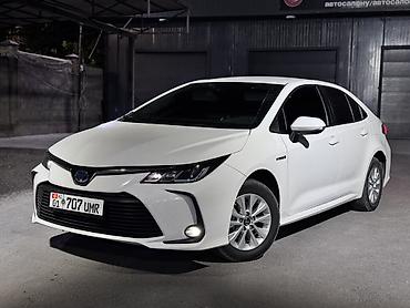 Продажа авто: Toyota Corolla: 2022 г., 1.8 л, Автомат, Гибрид, Седан — 5