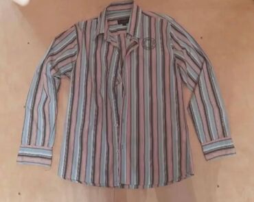 Köynəklər: Qısaqol ağ köynək - Kəsim: Klassik, düyməli yaxalıq - Qol: Qısa - -da lalafo.az — 2 Köynəklər: Qısaqol ağ köynək - Kəsim: Klassik, düyməli yaxalıq - Qol: Qısa - — 2