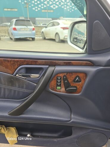 Mercedes-Benz: Mercedes-Benz E-Class: 2002 г., 3.2 л, Типтроник, Бензин, Седан — 11