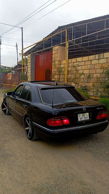 mercedes tursiy: Mercedes-Benz E 280: 2.8 l | 1997 il Sedan