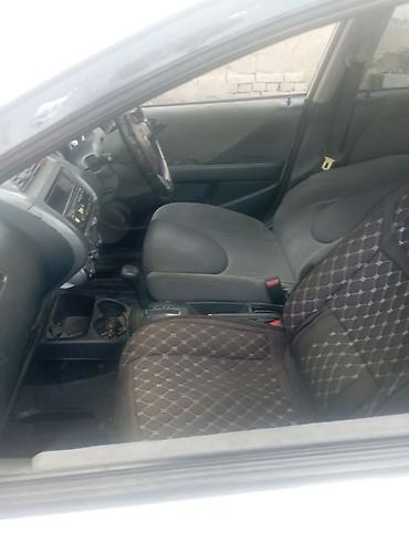 kaiyi e5: Honda Fit: 2002 г., 1.3 л, Автомат, Бензин, Хэтчбэк — 7