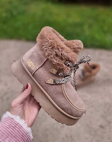 Ugg čizmice NOVO

Novo
Brojevi 36 do 41

fb Moja Kupovina 1