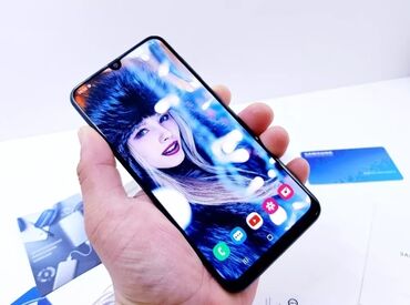 телефон 8000: Samsung Galaxy A50, Б/у, 128 ГБ, цвет - Черный, 2 SIM