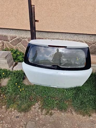 motore: GEPEK VRATA SUZUKI SWIFT 05-09 | Gepek vrata suzuki swift — 1
