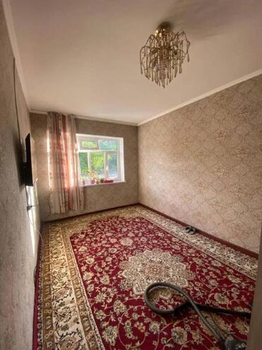 1 комнатная квартира 106 серия: 1 комната, 36 м², Индивидуалка, 2 этаж, Косметический ремонт
