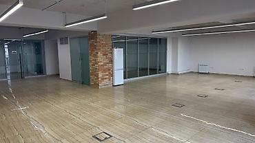 Аренда офисов: Аренда офисов, 300 м², В бизнес центре — 7