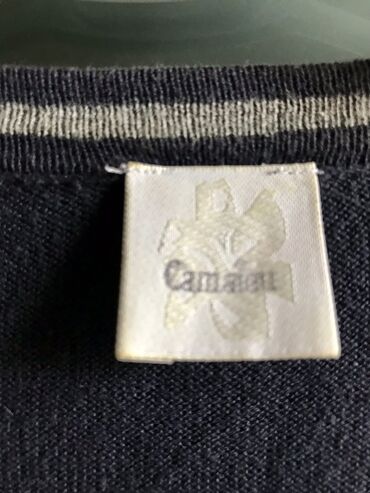 Kardiqanlar, jaketlər: Жакеты и кардиганы, б/у, надевались мало, в отличном состоянии. Все — 12