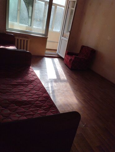квартира долгосрочн: 1 бөлмө, Толугу менен эмереги бар