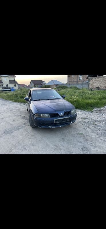 дверь на степ: Mitsubishi Carisma: 2002 г., 1.6 л, Механика, Бензин, Хэтчбэк