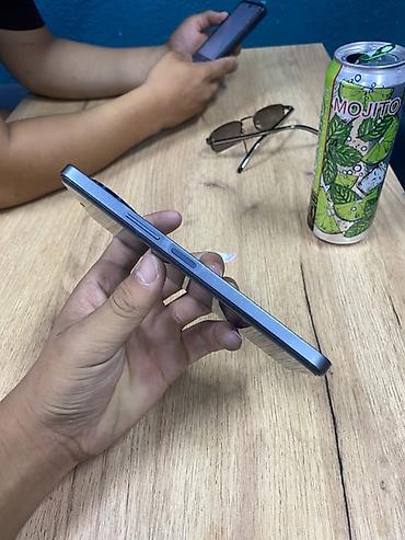 Infinix Note 12 
Памят 128/6
Срочно 
 ватсап 
 связь — 6