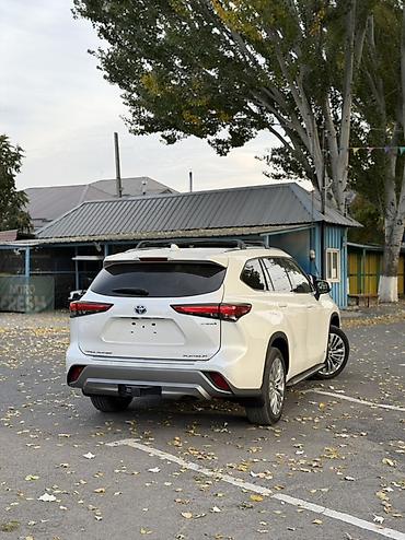 x3 m: Toyota Highlander: 2021 г., 2.5 л, Автомат, Гибрид, Кроссовер — 3