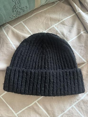 ağ şalvar: Qara rəngli trikotaj papaq (beanie) - Ön tərəfində ağ rəngli “NY” — 2
