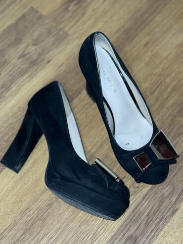 обувь туфли женские: Туфли 38, цвет - Черный