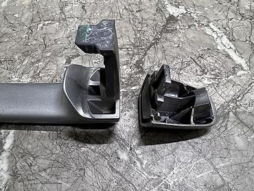 Дверные ручки: Передняя правая дверная ручка Дверная ручка Toyota Б/у, Оригинал — 9