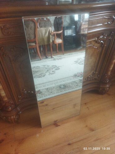 qadınlar üçün yeni il sviteri: Зеркало Настенное