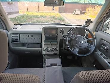 Nissan: Nissan Cube: 2004 г., Хэтчбэк — 5