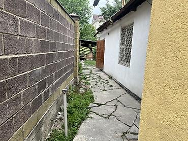 Продажа домов: 4 комнаты, 62 м², 3500 соток, Бишкек, Церковь Собственник — 2
