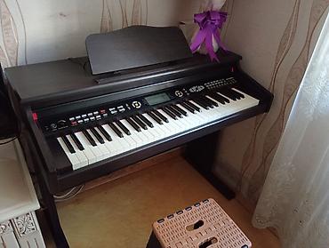 Rəqəmsal pianino – 61 klaviş,
Pedal yoxdur. Pedalın qoşulma yeri var lalafo.az -da — 2 Rəqəmsal pianino – 61 klaviş,
Pedal yoxdur. Pedalın qoşulma yeri var — 2