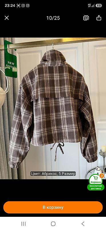 lining s: Укороченная женская куртка с высоким воротником - Фасон: свободный — 5