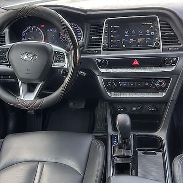 black: Hyundai Sonata: 2021 г., 2 л, Автомат, Газ, Седан — 10