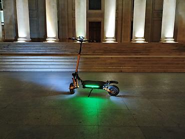 Elektrikli samokatlar: İşlənmiş Elektrik samokat 11", > 1000 Vt, > 45 km/s, Ünvandan götürmə — 9