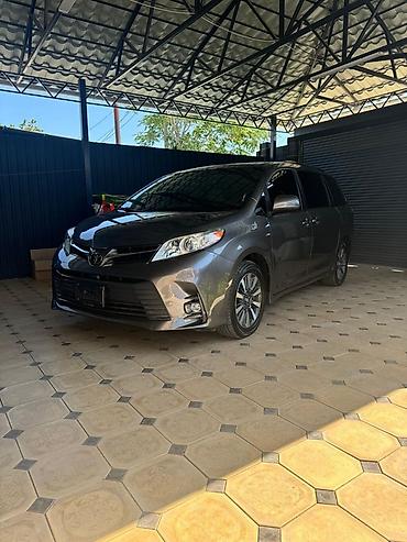 Toyota: Toyota Sienna: 2019 г., 3.5 л, Автомат, Бензин, Минивэн — 9