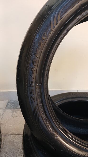 Təkərlər: İşlənmiş Şin GoodYear 255 / 45 / R 20 — 9