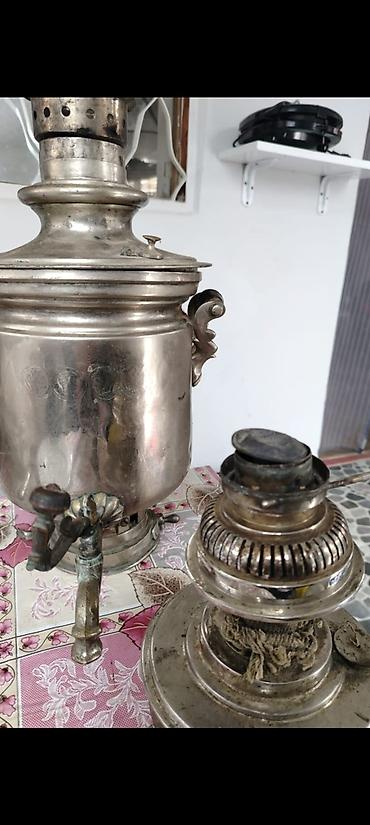 samovar 5l: Antik metal samovar və kerosin lampası dəsti - Material: ağır — 1