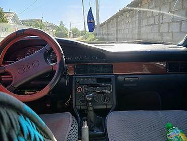 сиз 80: Audi 100: 1990 г., Кол менен иштөөчү, Седан — 3