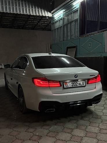 Детали салона: BMW M sport+— кожаный салон премиум-класса с деревянными вставками и — 2