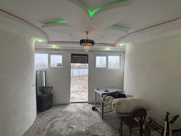 Həyət evləri və villaların satışı: 3 otaqlı, 1 kv. m, Kredit yoxdur, Orta təmir — 8