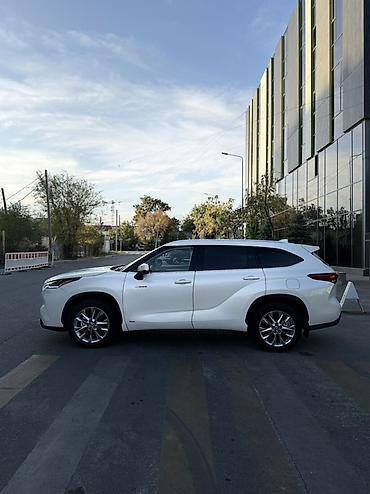 Toyota: Toyota Highlander: 2021 г., Гибрид, Кроссовер — 4