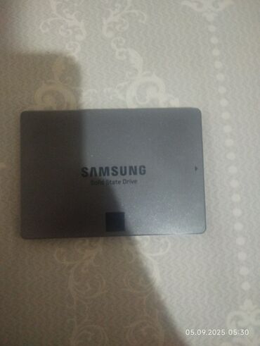 Sərt disklər (HDD): Daxili SSD disk Samsung, 256 GB, 2.5", Yeni