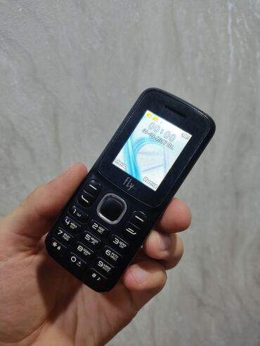 fly emirates телефон: Fly DS180 | Б/у | < 2 ГБ | цвет - Черный | Кабель | С документами | Слот для SD карты